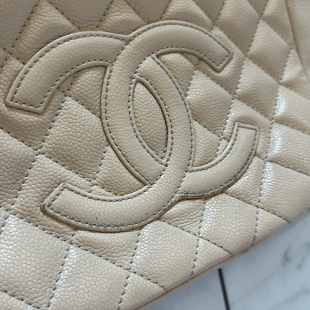 Chanel PST - Picture 2 of 16